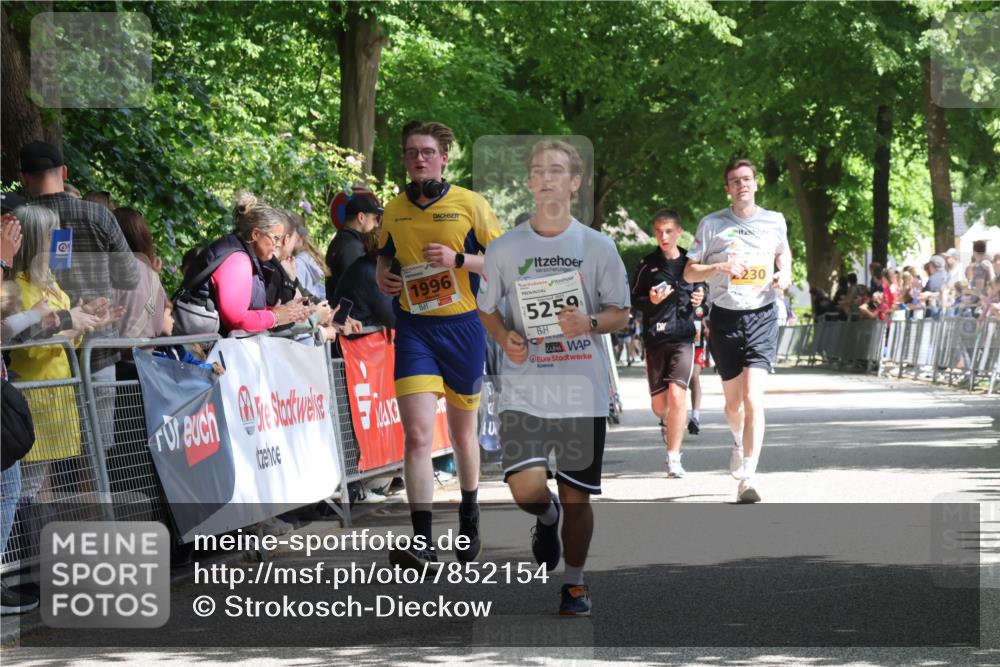 17.05.2025 - Störlauf Strokosch-Dieckow http://msf.ph/oto/7852154 17.05.2025 15:27:55 Ziel 1996, 5259, 230 meine-sportfotos.de