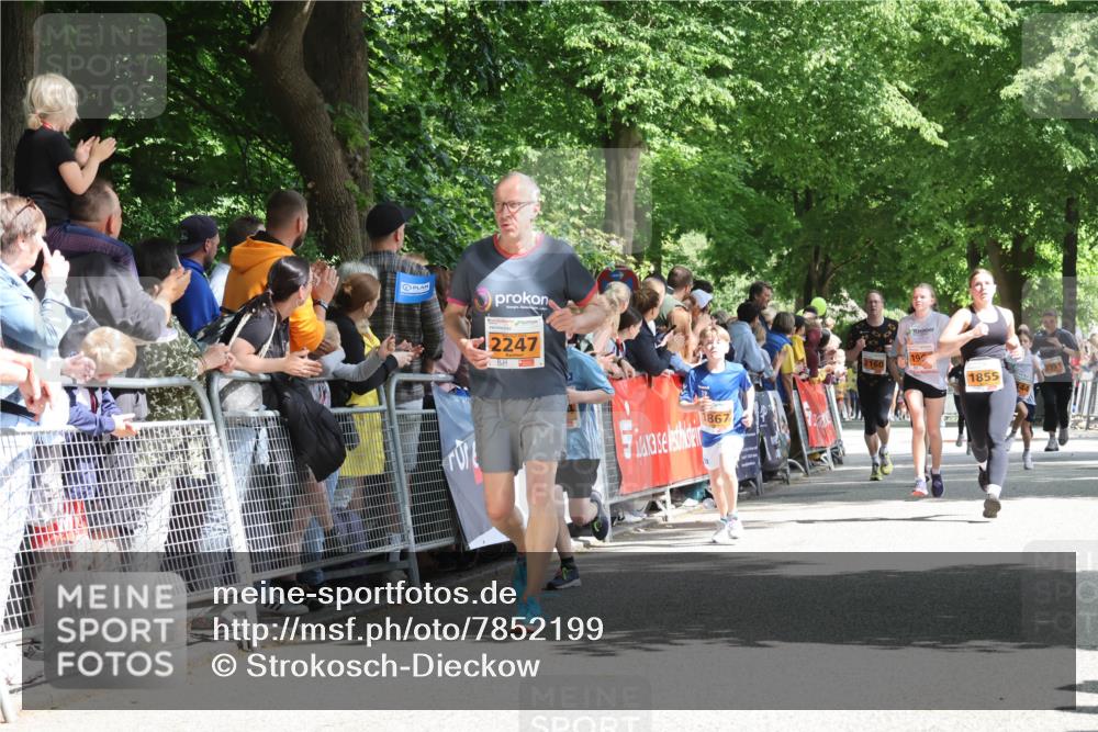 17.05.2025 - Störlauf Strokosch-Dieckow http://msf.ph/oto/7852199 17.05.2025 15:28:14 Ziel 2247, 1867, 2160, 19, 1855 meine-sportfotos.de