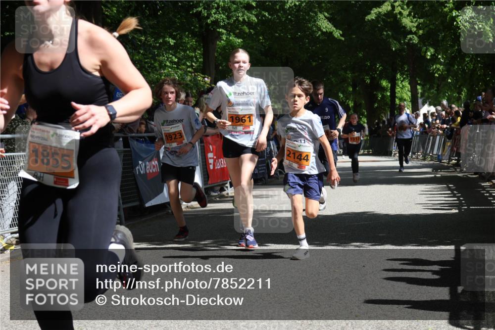 17.05.2025 - Störlauf Strokosch-Dieckow http://msf.ph/oto/7852211 17.05.2025 15:28:18 Ziel 1855, 1923, 1961, 9, 2144 meine-sportfotos.de