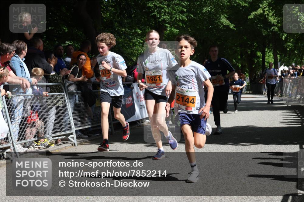 17.05.2025 - Störlauf Strokosch-Dieckow http://msf.ph/oto/7852214 17.05.2025 15:28:19 Ziel 1923, 1961, 2144 meine-sportfotos.de