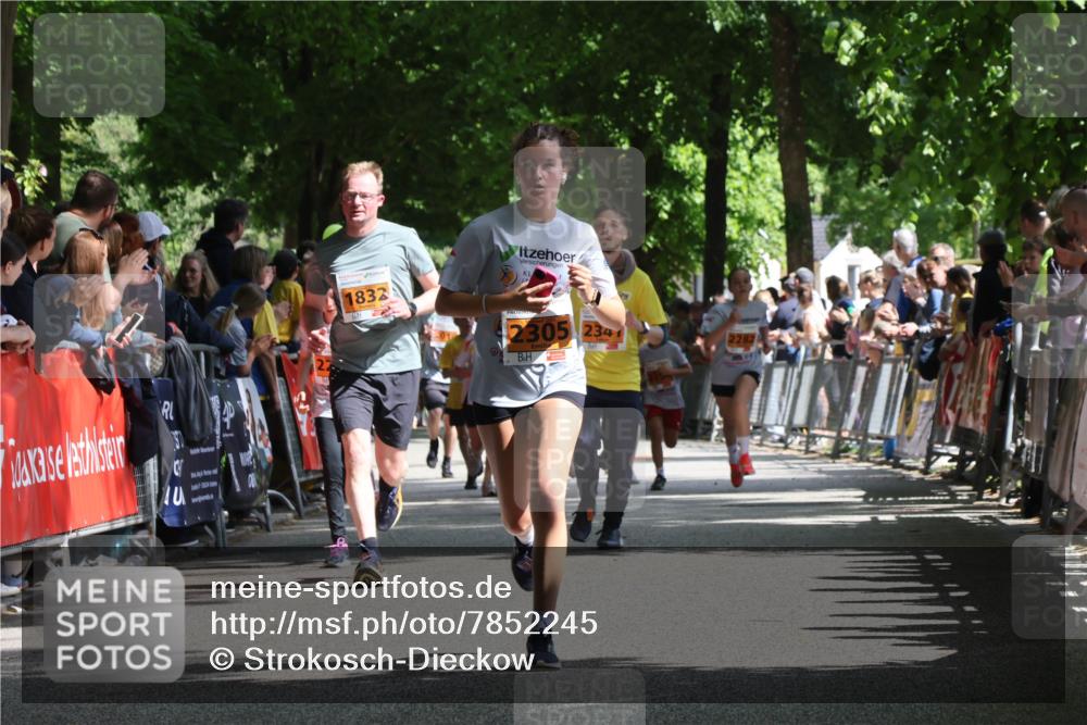 17.05.2025 - Störlauf Strokosch-Dieckow http://msf.ph/oto/7852245 17.05.2025 15:28:31 Ziel 1832, 2305, 234, 2282 meine-sportfotos.de