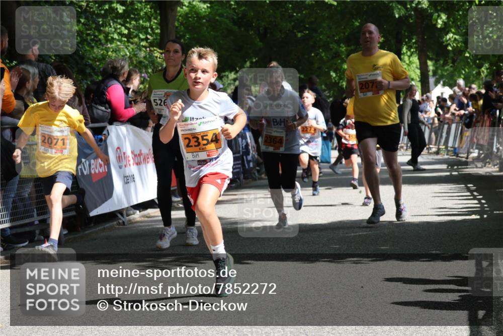 17.05.2025 - Störlauf Strokosch-Dieckow http://msf.ph/oto/7852272 17.05.2025 15:28:38 Ziel 2071, 526, 2354, 2364, 2072 meine-sportfotos.de