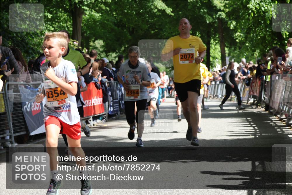 17.05.2025 - Störlauf Strokosch-Dieckow http://msf.ph/oto/7852274 17.05.2025 15:28:39 Ziel 2354, 2364, 2072 meine-sportfotos.de