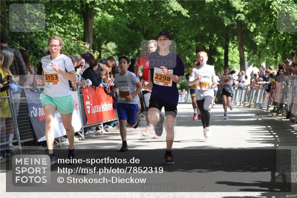17.05.2025 - Störlauf Strokosch-Dieckow http://msf.ph/oto/7852319 17.05.2025 15:28:54 Ziel 2153, 2298, 1984, 2269 meine-sportfotos.de