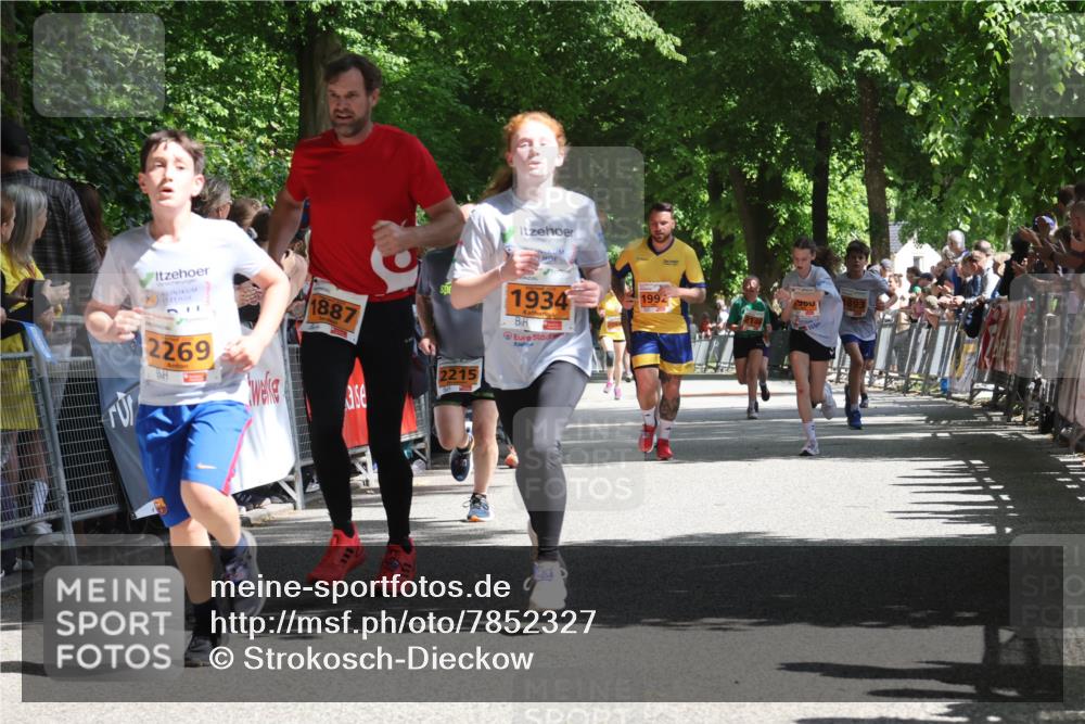 17.05.2025 - Störlauf Strokosch-Dieckow http://msf.ph/oto/7852327 17.05.2025 15:28:55 Ziel 2269, 1887, 2215, 1934, 1992 meine-sportfotos.de