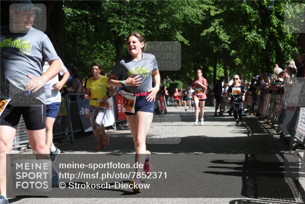 17.05.2025 - Störlauf Strokosch-Dieckow http://msf.ph/oto/7852371 17.05.2025 15:29:30 Ziel 2345, 324, 2396 meine-sportfotos.de