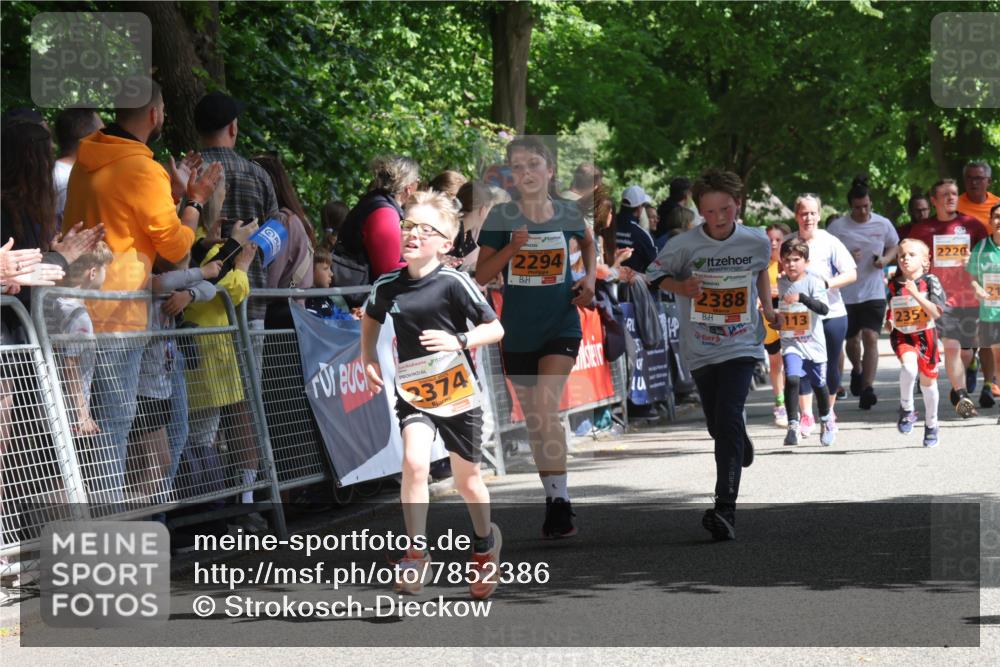 17.05.2025 - Störlauf Strokosch-Dieckow http://msf.ph/oto/7852386 17.05.2025 15:29:39 Ziel 2374, 2294, 2388, 113, 235, 2220 meine-sportfotos.de