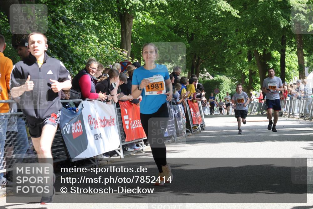 17.05.2025 - Störlauf Strokosch-Dieckow http://msf.ph/oto/7852414 17.05.2025 15:29:49 Ziel 1981, 2125 meine-sportfotos.de