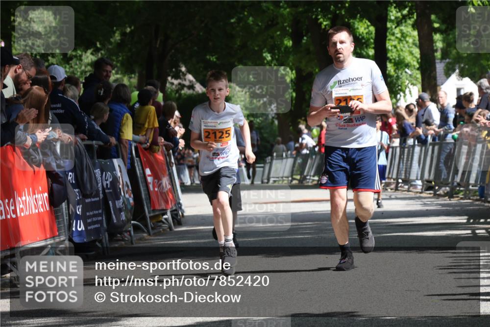 17.05.2025 - Störlauf Strokosch-Dieckow http://msf.ph/oto/7852420 17.05.2025 15:29:52 Ziel 7, 15624, 2125 meine-sportfotos.de