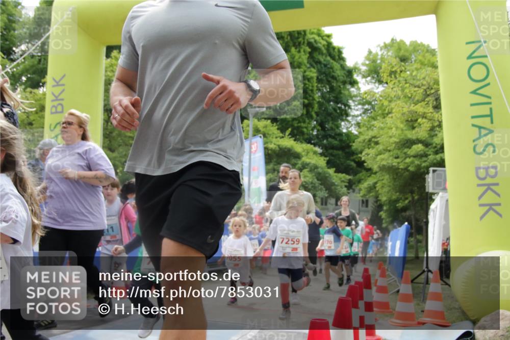 17.05.2025 - Störlauf H.Heesch http://msf.ph/oto/7853031 17.05.2025 13:02:43 Ziel  meine-sportfotos.de