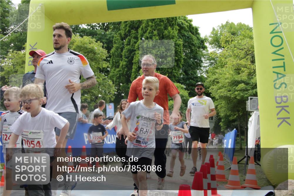 17.05.2025 - Störlauf H.Heesch http://msf.ph/oto/7853086 17.05.2025 13:02:58 Ziel  meine-sportfotos.de