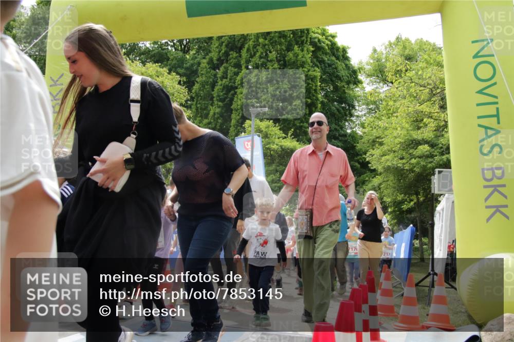 17.05.2025 - Störlauf H.Heesch http://msf.ph/oto/7853145 17.05.2025 13:03:22 Ziel  meine-sportfotos.de