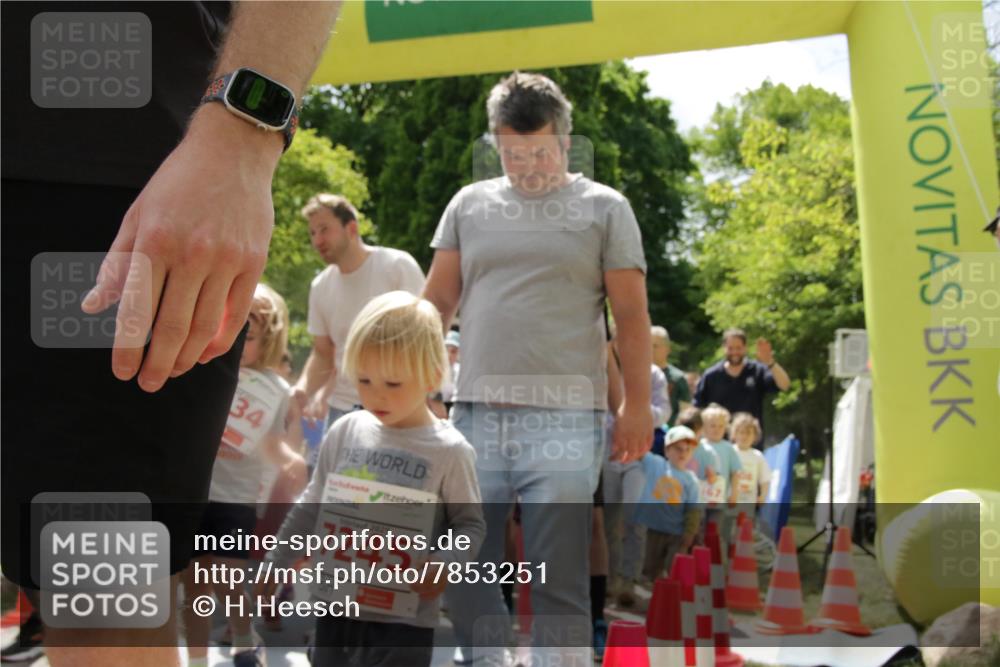 17.05.2025 - Störlauf H.Heesch http://msf.ph/oto/7853251 17.05.2025 13:03:59 Ziel  meine-sportfotos.de