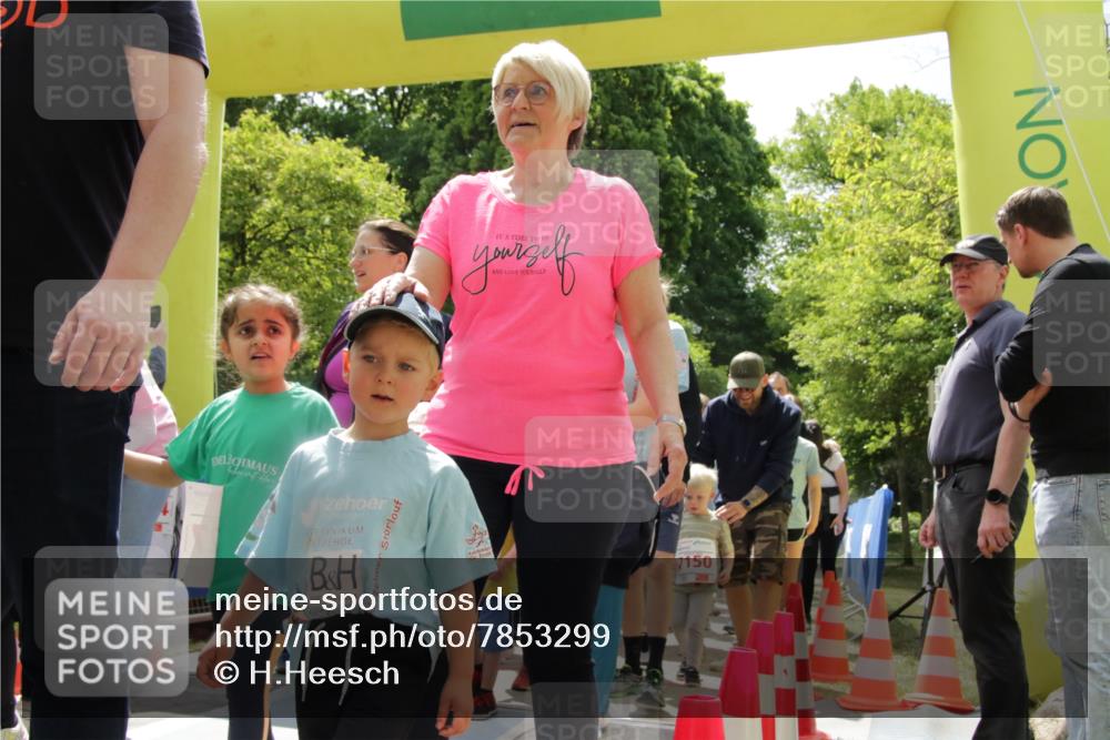 17.05.2025 - Störlauf H.Heesch http://msf.ph/oto/7853299 17.05.2025 13:04:30 Ziel  meine-sportfotos.de