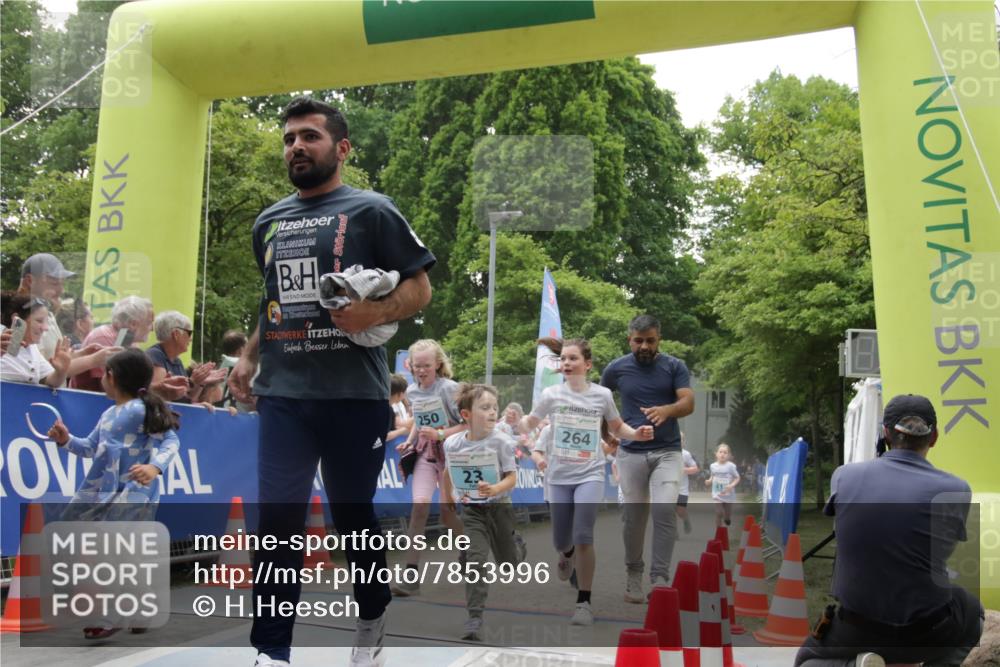 17.05.2025 - Störlauf H.Heesch http://msf.ph/oto/7853996 17.05.2025 13:44:57 Ziel  meine-sportfotos.de