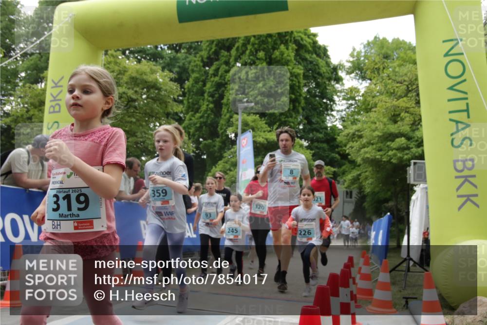 17.05.2025 - Störlauf H.Heesch http://msf.ph/oto/7854017 17.05.2025 13:45:14 Ziel  meine-sportfotos.de