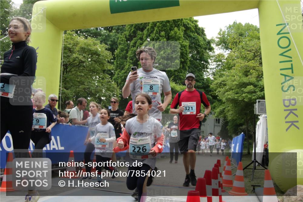 17.05.2025 - Störlauf H.Heesch http://msf.ph/oto/7854021 17.05.2025 13:45:15 Ziel  meine-sportfotos.de