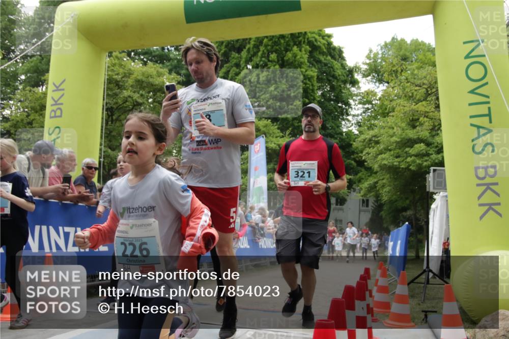 17.05.2025 - Störlauf H.Heesch http://msf.ph/oto/7854023 17.05.2025 13:45:15 Ziel  meine-sportfotos.de