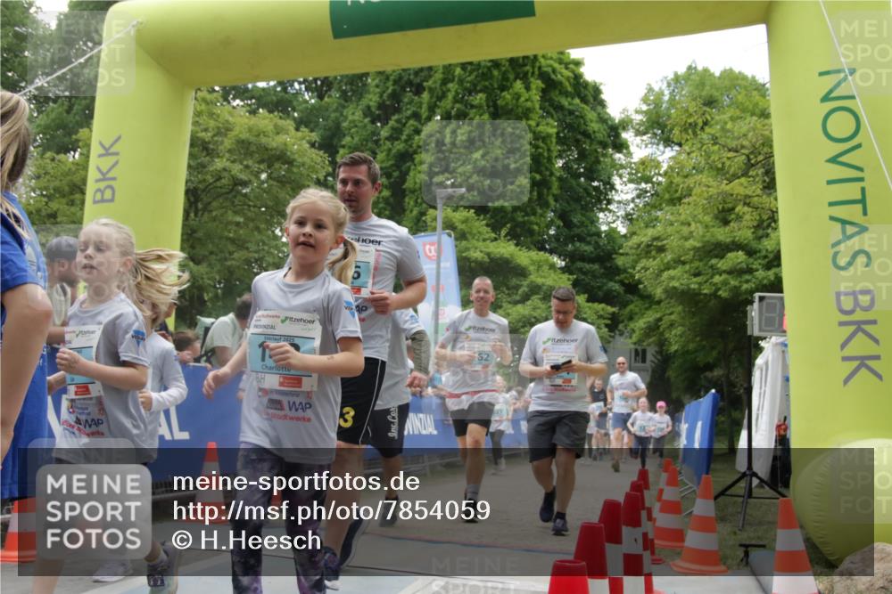17.05.2025 - Störlauf H.Heesch http://msf.ph/oto/7854059 17.05.2025 13:45:31 Ziel  meine-sportfotos.de
