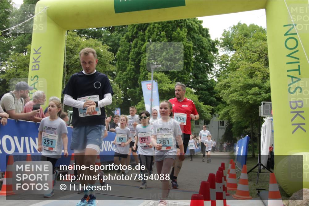 17.05.2025 - Störlauf H.Heesch http://msf.ph/oto/7854088 17.05.2025 13:45:38 Ziel  meine-sportfotos.de