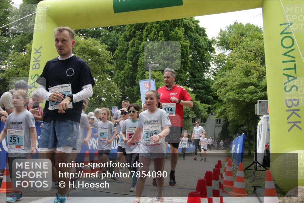 17.05.2025 - Störlauf H.Heesch http://msf.ph/oto/7854090 17.05.2025 13:45:38 Ziel  meine-sportfotos.de