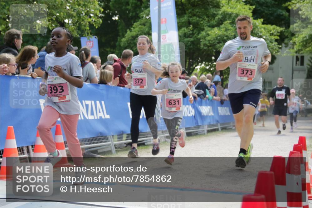 17.05.2025 - Störlauf H.Heesch http://msf.ph/oto/7854862 17.05.2025 14:00:15 Ziel  meine-sportfotos.de