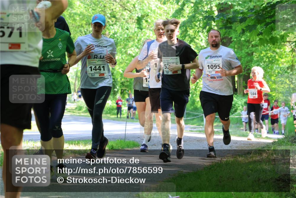 17.05.2025 - Störlauf Strokosch-Dieckow http://msf.ph/oto/7856599 17.05.2025 14:42:29 Laufen 46, 5671, 1441, 52, 1095, 1544, 1976 meine-sportfotos.de
