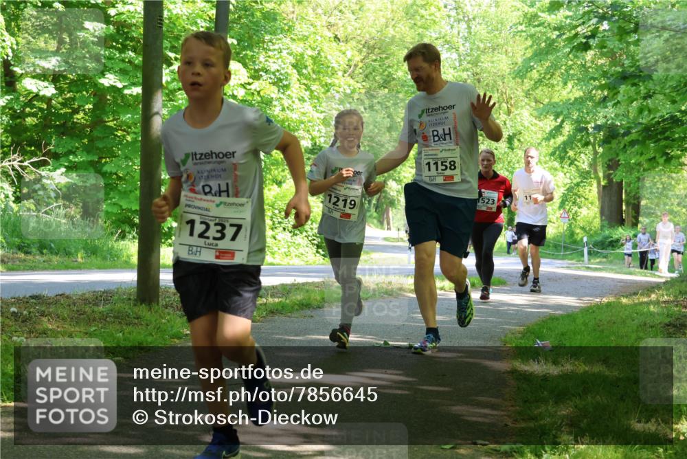 17.05.2025 - Störlauf Strokosch-Dieckow http://msf.ph/oto/7856645 17.05.2025 14:42:59 Laufen 2025, 1237, 1219, 1158, 1523, 11 meine-sportfotos.de