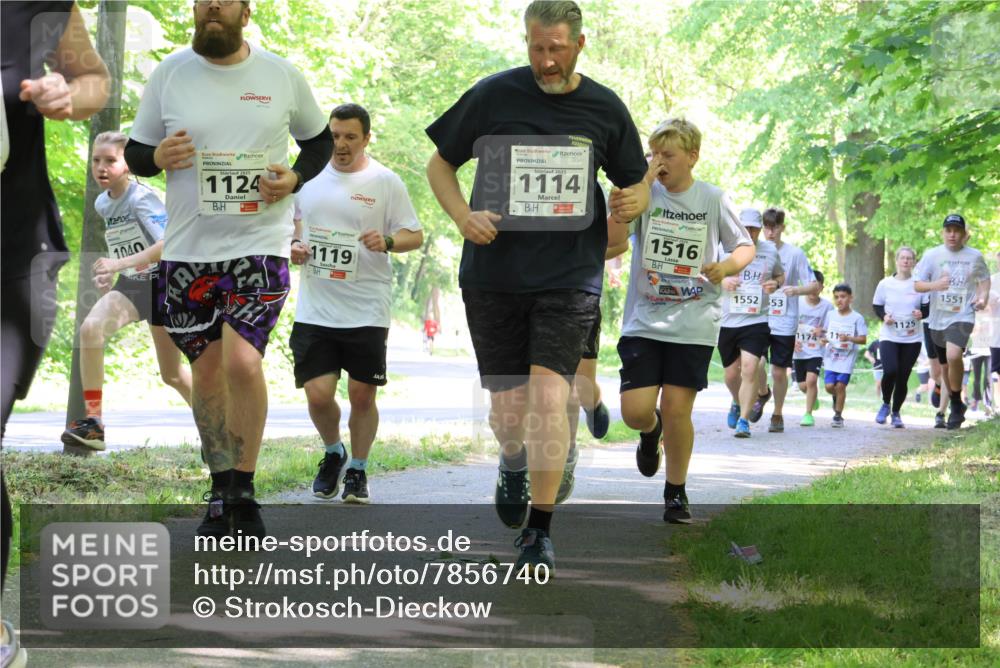 17.05.2025 - Störlauf Strokosch-Dieckow http://msf.ph/oto/7856740 17.05.2025 14:43:39 Laufen 1040, 1124, 2025, 1114, 1119, 1516, 1551, 1552, 53, 1125, 1174, 11 meine-sportfotos.de