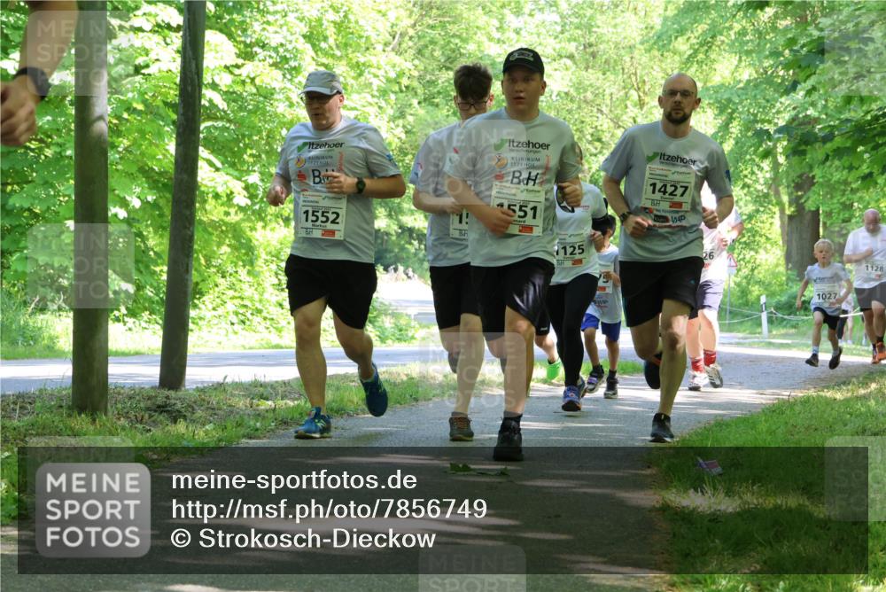 17.05.2025 - Störlauf Strokosch-Dieckow http://msf.ph/oto/7856749 17.05.2025 14:43:44 Laufen 1552, 551, 125, 1427, 26, 1027, 1128 meine-sportfotos.de