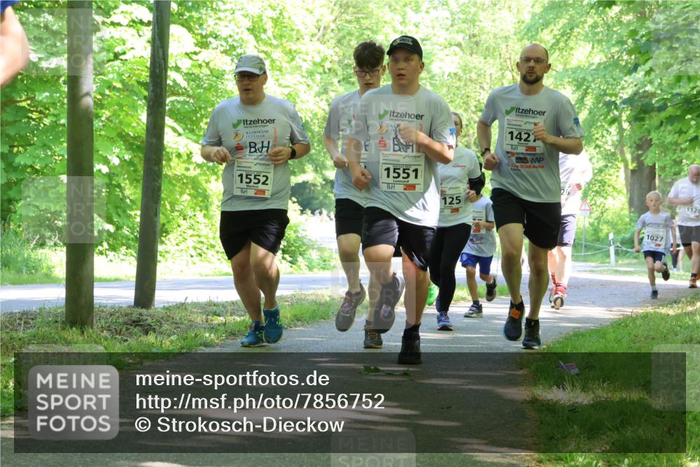 17.05.2025 - Störlauf Strokosch-Dieckow http://msf.ph/oto/7856752 17.05.2025 14:43:44 Laufen 1552, 1551, 142, 125, 1027, 1128 meine-sportfotos.de