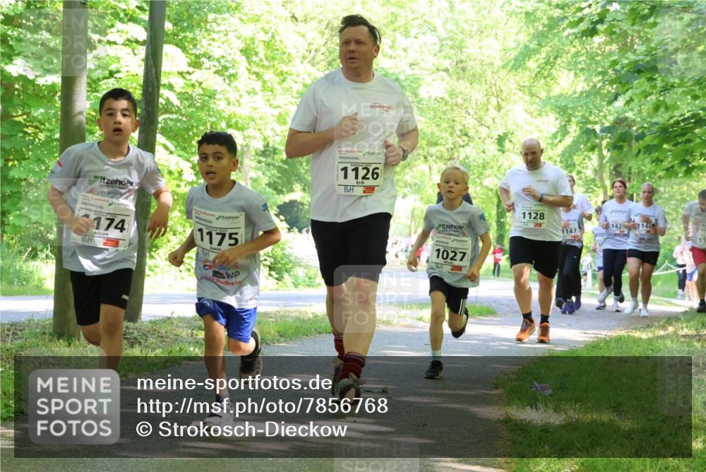 17.05.2025 - Störlauf Strokosch-Dieckow http://msf.ph/oto/7856768 17.05.2025 14:43:48 Laufen 2025, 174, 1175, 2025, 1126, 1027, 1128, 1425, 140, 1147 meine-sportfotos.de
