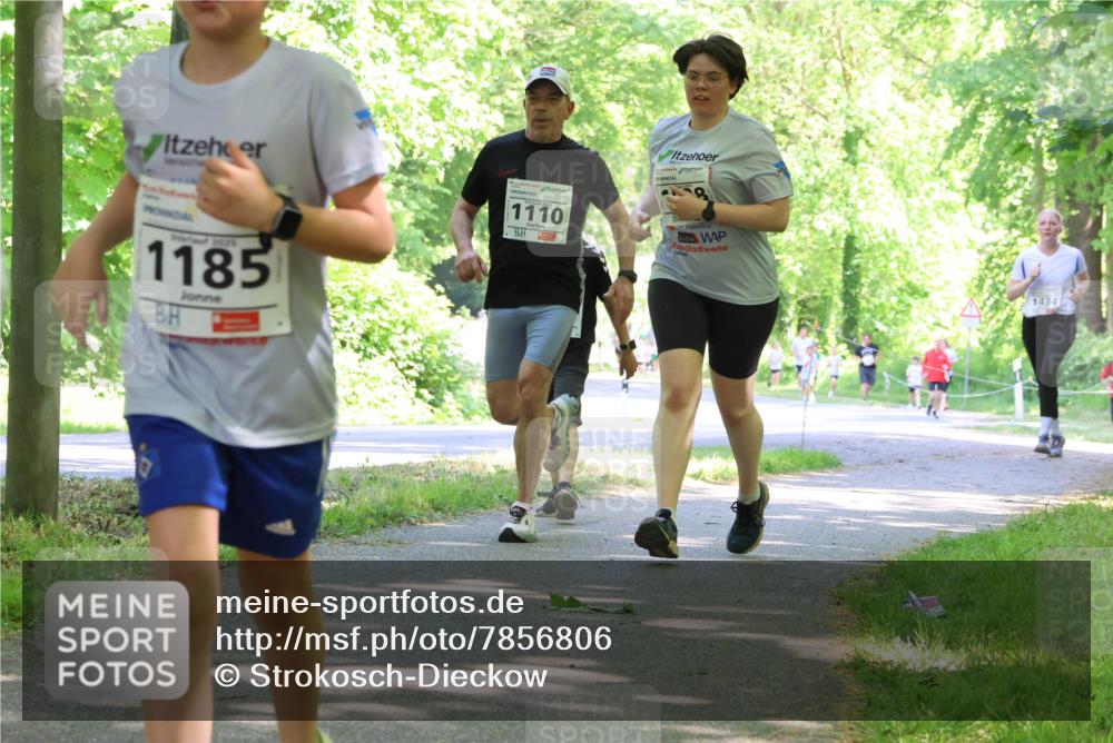 17.05.2025 - Störlauf Strokosch-Dieckow http://msf.ph/oto/7856806 17.05.2025 14:43:58 Laufen 1110, 1185, 1434 meine-sportfotos.de
