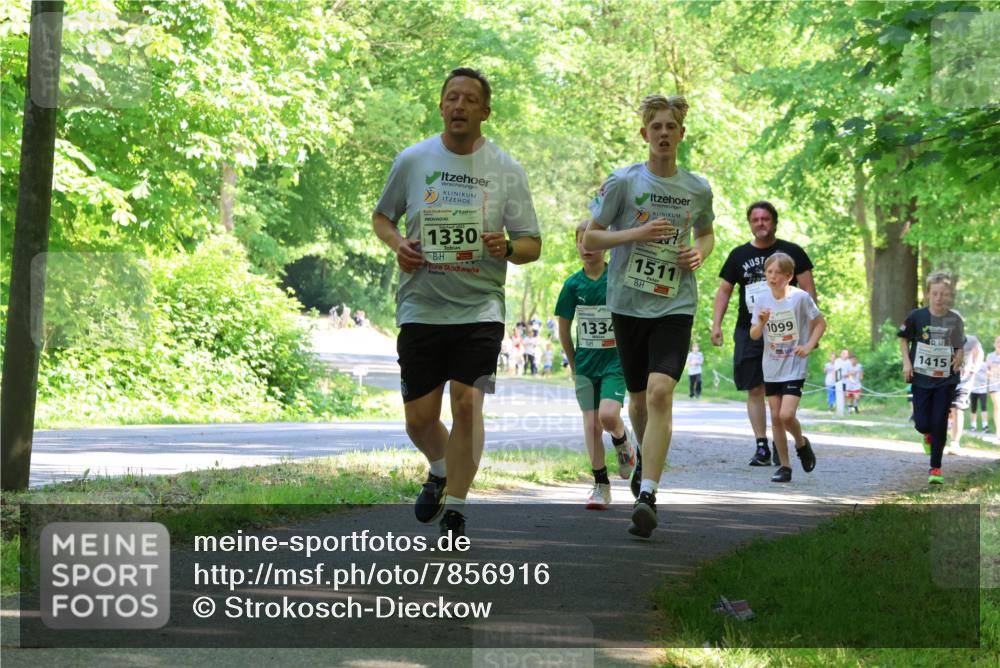 17.05.2025 - Störlauf Strokosch-Dieckow http://msf.ph/oto/7856916 17.05.2025 14:44:32 Laufen 1330, 1511, 1334, 1099, 1415 meine-sportfotos.de