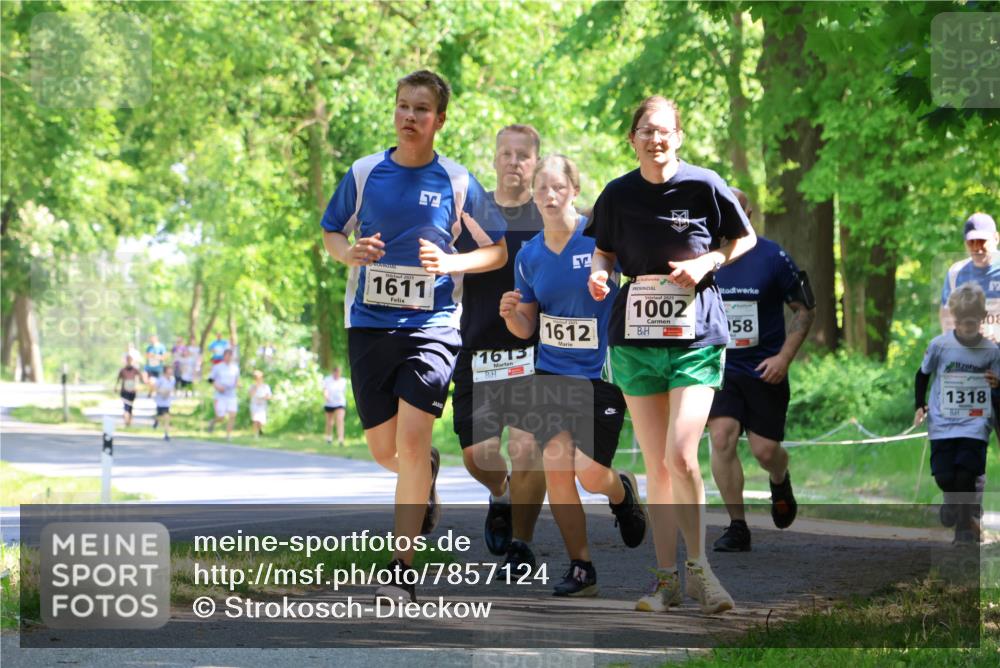 17.05.2025 - Störlauf Strokosch-Dieckow http://msf.ph/oto/7857124 17.05.2025 14:45:30 Laufen 1611, 1613, 1612, 1002, 158, 08, 1318 meine-sportfotos.de