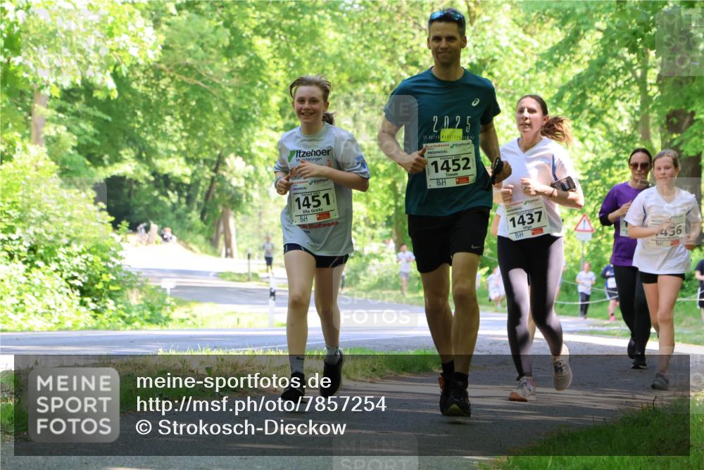 17.05.2025 - Störlauf Strokosch-Dieckow http://msf.ph/oto/7857254 17.05.2025 14:46:25 Laufen 2025, 2025, 1452, 1451, 1437, 456 meine-sportfotos.de