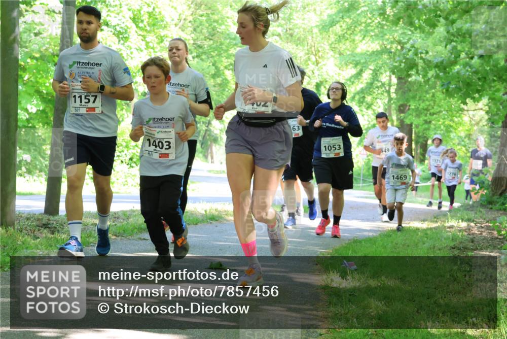 17.05.2025 - Störlauf Strokosch-Dieckow http://msf.ph/oto/7857456 17.05.2025 14:46:54 Laufen 1157, 2, 1403, 63, 3, 1053, 649, 1469, 1325, 1276 meine-sportfotos.de