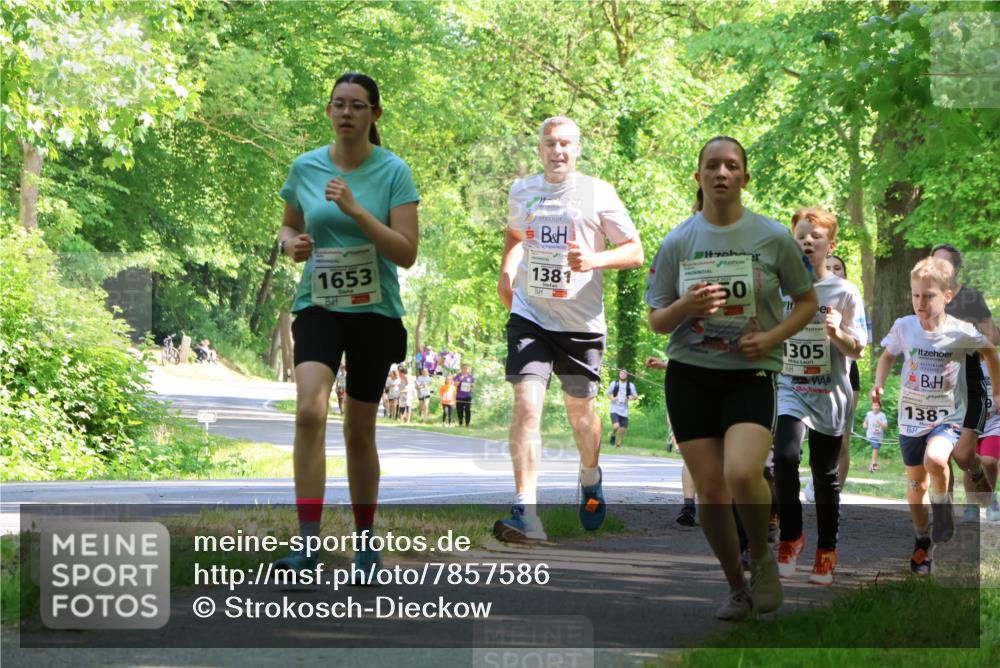 17.05.2025 - Störlauf Strokosch-Dieckow http://msf.ph/oto/7857586 17.05.2025 14:47:54 Laufen 1653, 1381, 50, 1305, 1382 meine-sportfotos.de