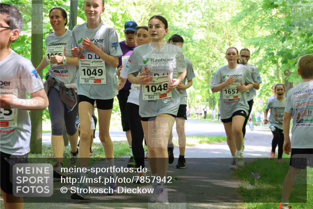 17.05.2025 - Störlauf Strokosch-Dieckow http://msf.ph/oto/7857942 17.05.2025 14:49:24 Laufen 15, 2025, 1049, 2025, 1048, 1657, 25, 72025 meine-sportfotos.de