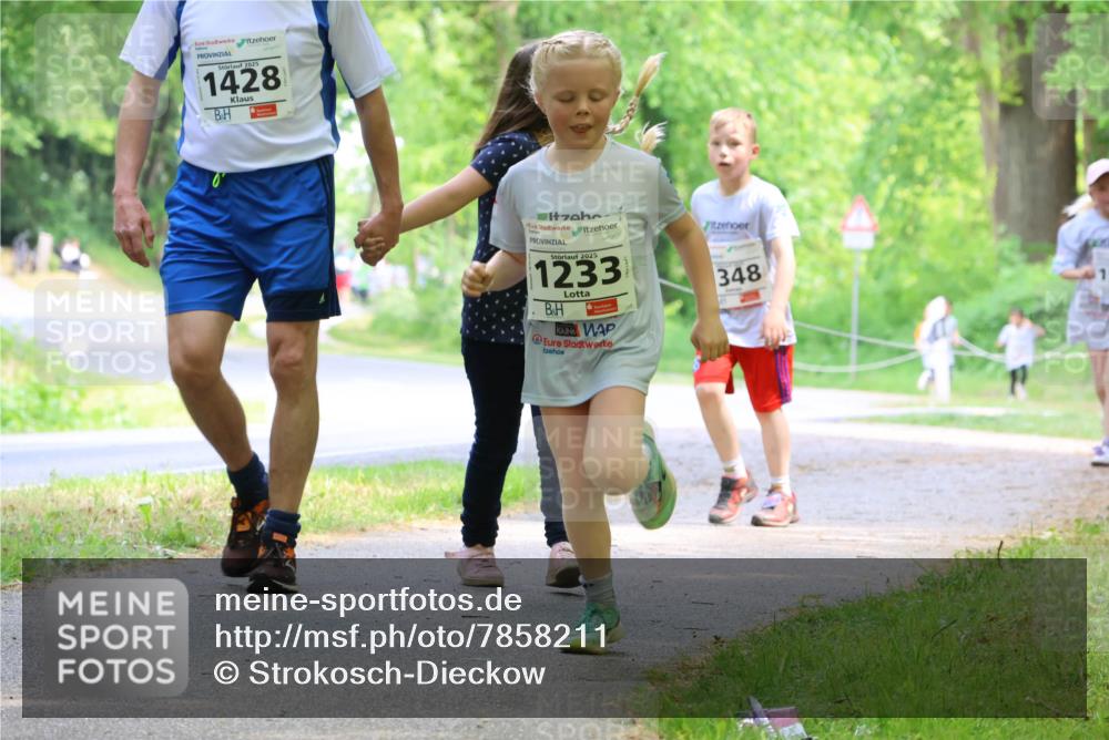 17.05.2025 - Störlauf Strokosch-Dieckow http://msf.ph/oto/7858211 17.05.2025 14:50:49 Laufen 2025, 1428, 2025, 1233, 348 meine-sportfotos.de