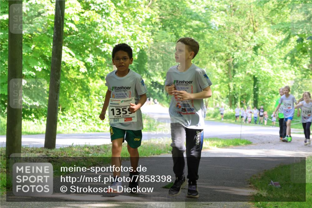 17.05.2025 - Störlauf Strokosch-Dieckow http://msf.ph/oto/7858398 17.05.2025 14:52:03 Laufen 2025, 1359, 1279, 1284 meine-sportfotos.de