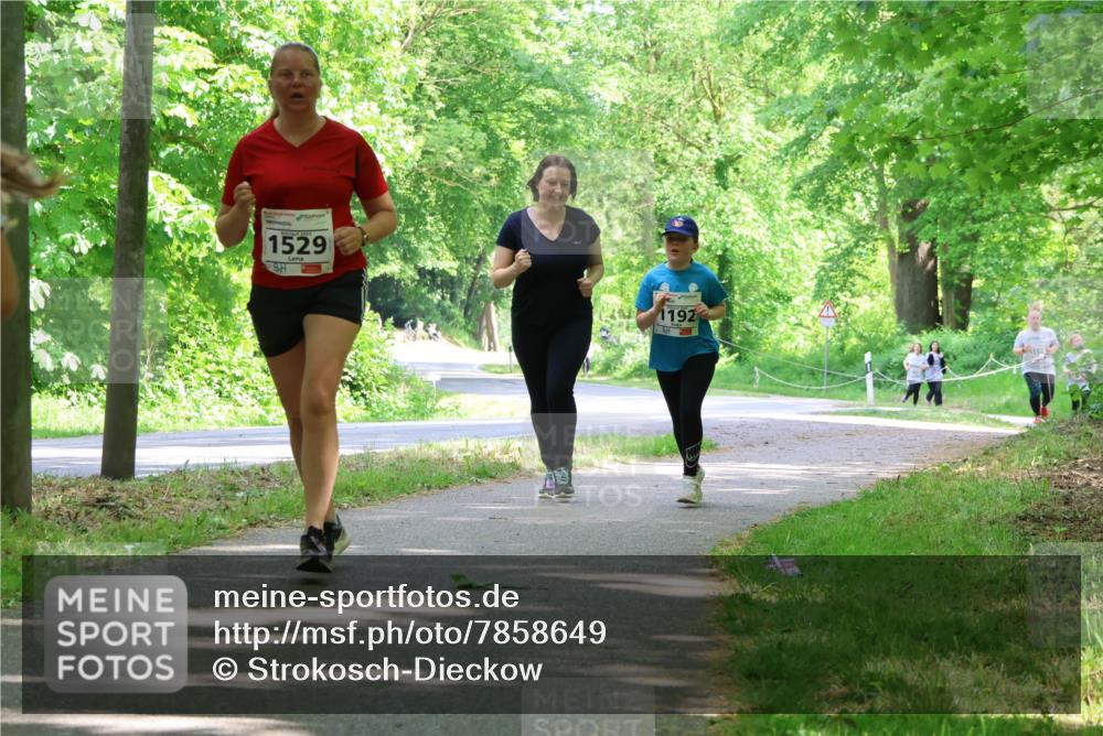 17.05.2025 - Störlauf Strokosch-Dieckow http://msf.ph/oto/7858649 17.05.2025 14:53:44 Laufen 1529, 1192, 1556 meine-sportfotos.de