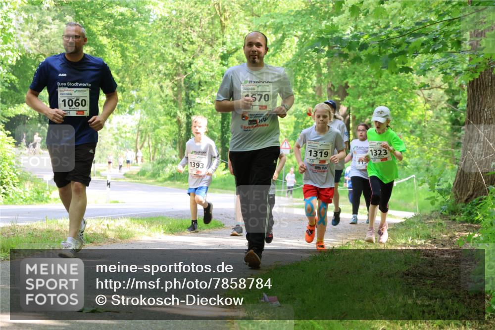 17.05.2025 - Störlauf Strokosch-Dieckow http://msf.ph/oto/7858784 17.05.2025 14:55:15 Laufen 1060, 1393, 670, 1319, 1323 meine-sportfotos.de