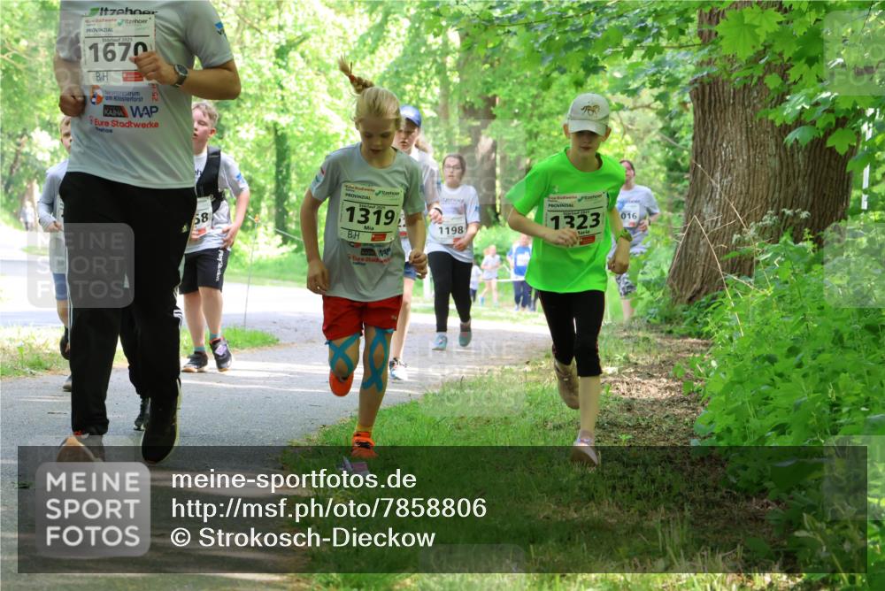 17.05.2025 - Störlauf Strokosch-Dieckow http://msf.ph/oto/7858806 17.05.2025 14:55:17 Laufen 1670, 58, 1319, 1198, 1323, 016 meine-sportfotos.de