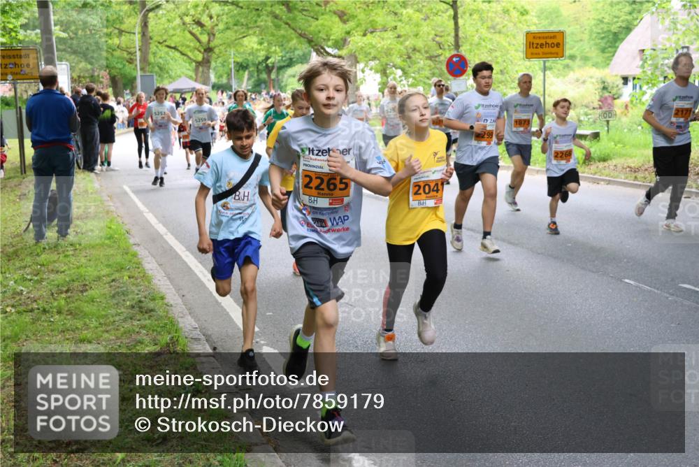 17.05.2025 - Störlauf Strokosch-Dieckow http://msf.ph/oto/7859179 17.05.2025 15:01:04 Laufen 5257, 5259, 2025, 2265, 2041, 1873, 2266 meine-sportfotos.de