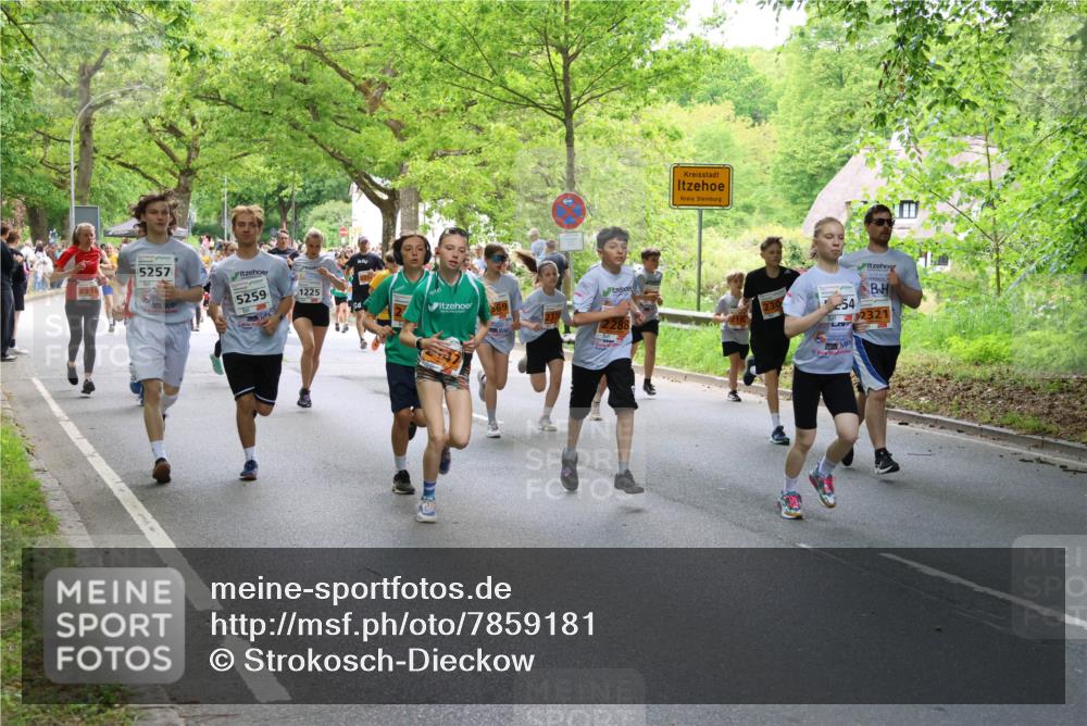 17.05.2025 - Störlauf Strokosch-Dieckow http://msf.ph/oto/7859181 17.05.2025 15:01:06 Laufen 5259, 1225, 2316, 5257, 369, 2321 meine-sportfotos.de
