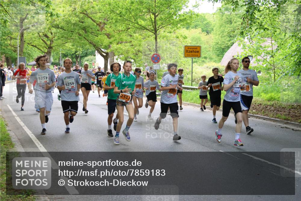 17.05.2025 - Störlauf Strokosch-Dieckow http://msf.ph/oto/7859183 17.05.2025 15:01:06 Laufen 5257, 5259, 1225, 369, 2142, 2304, 254 meine-sportfotos.de