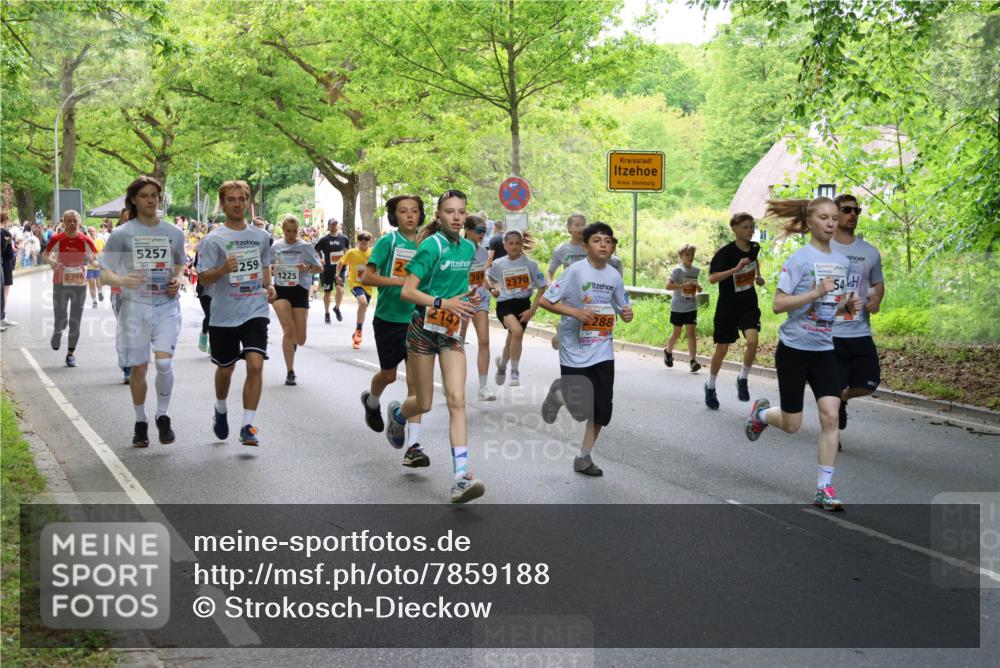 17.05.2025 - Störlauf Strokosch-Dieckow http://msf.ph/oto/7859188 17.05.2025 15:01:07 Laufen 5257, 259, 1225, 288, 54 meine-sportfotos.de