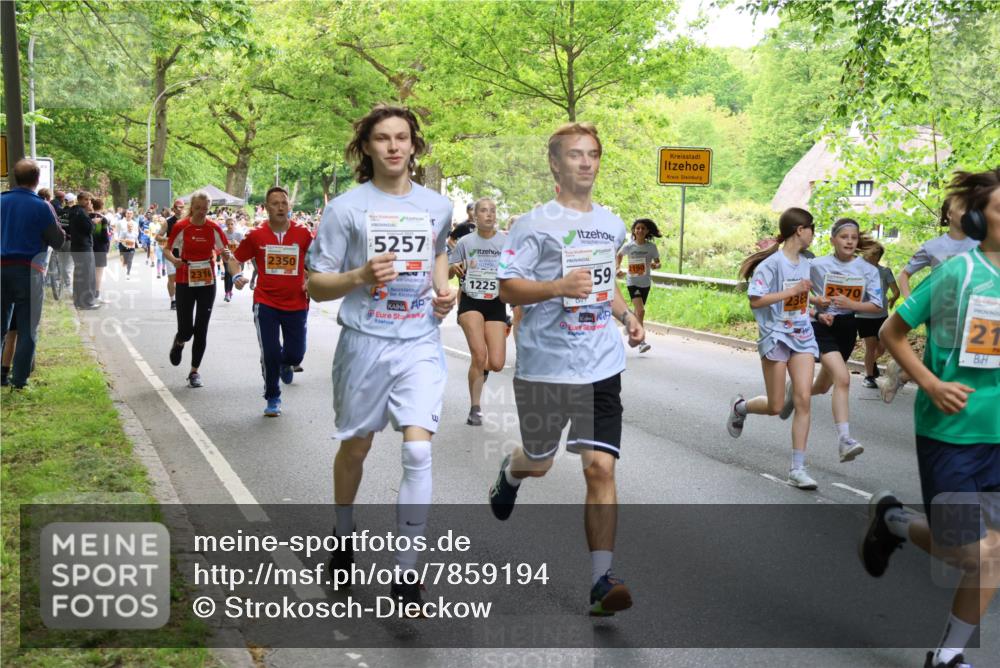 17.05.2025 - Störlauf Strokosch-Dieckow http://msf.ph/oto/7859194 17.05.2025 15:01:08 Laufen 2350, 5257, 1225, 59, 2370, 21 meine-sportfotos.de