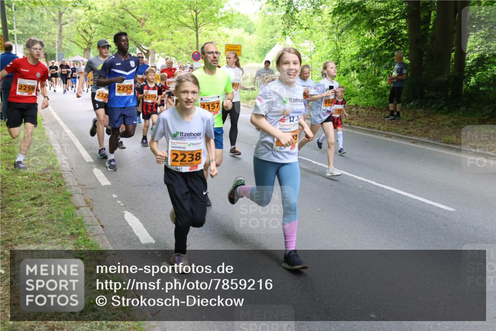 17.05.2025 - Störlauf Strokosch-Dieckow http://msf.ph/oto/7859216 17.05.2025 15:01:19 Laufen 2259, 2258, 17, 2359, 017, 1946, 2238 meine-sportfotos.de
